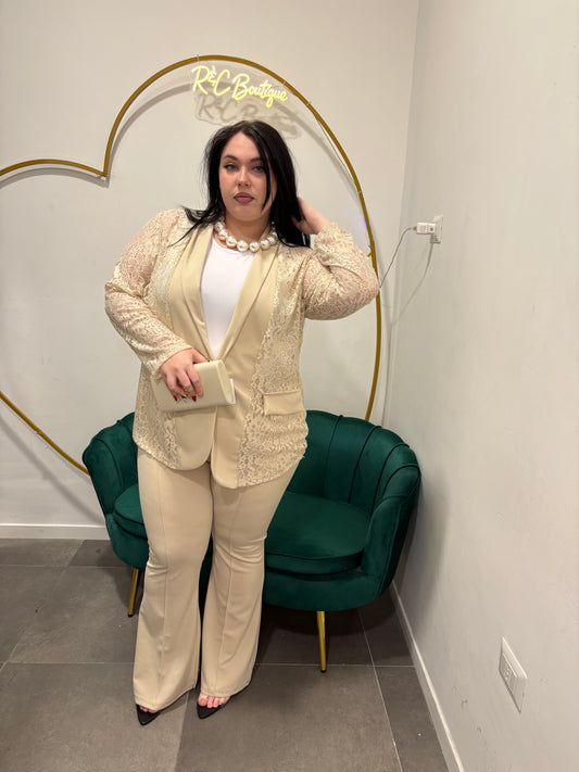 Tailleur Siria Curvy